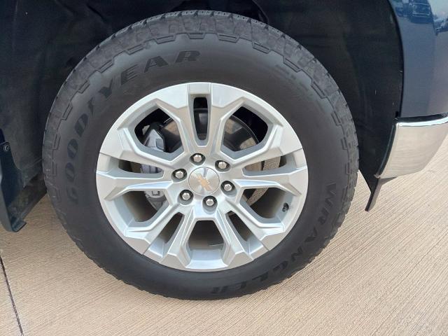 2023 Chevrolet Silverado - $43,404
