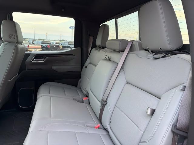 2023 Chevrolet Silverado - $43,404