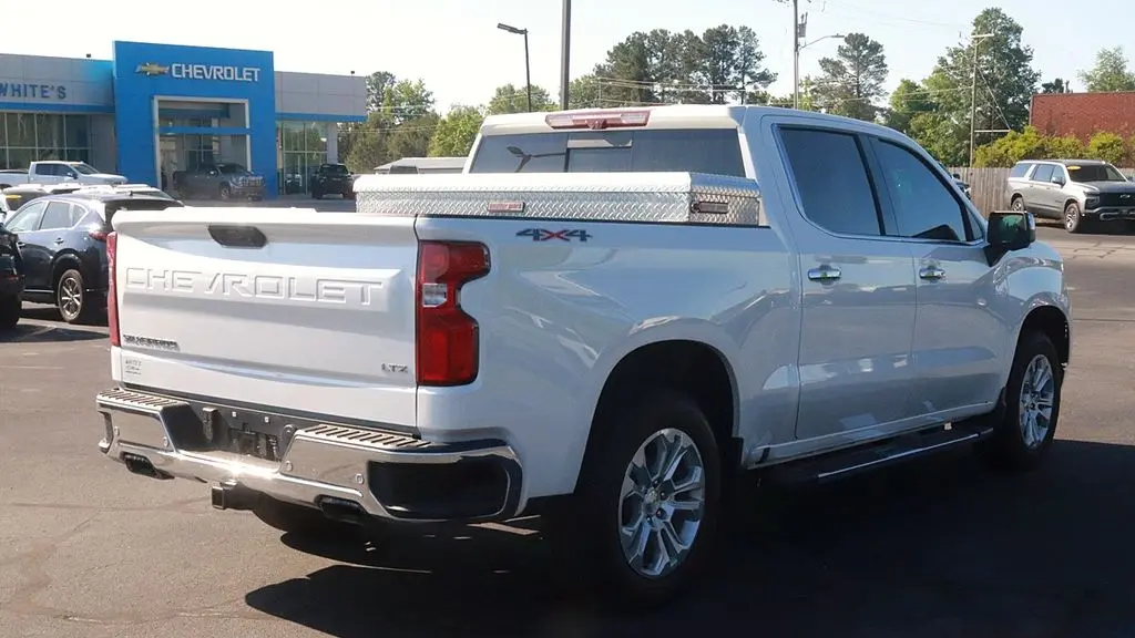 2024 Chevrolet Silverado 1500 LTZ