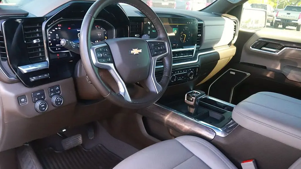 2024 Chevrolet Silverado 1500 LTZ