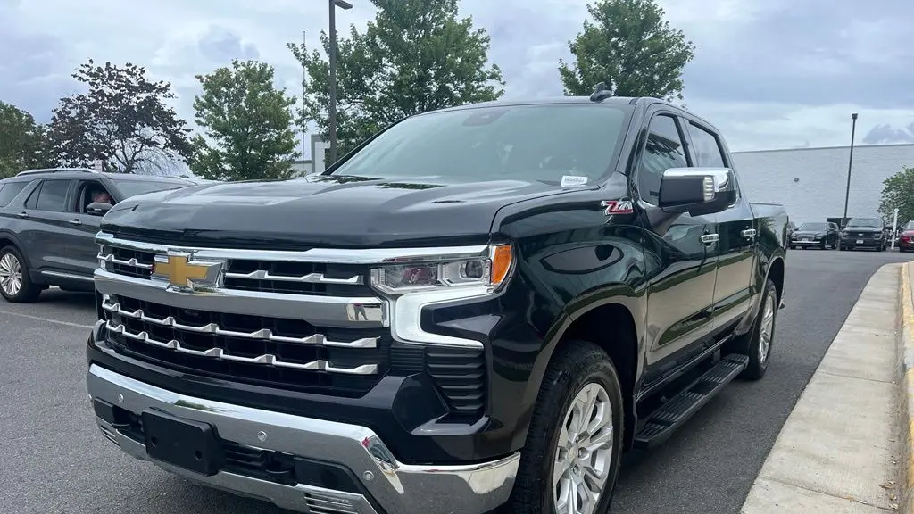 2024 Chevrolet Silverado 1500 LTZ