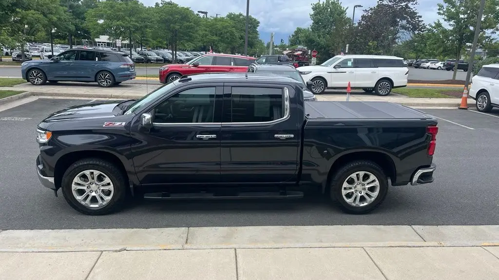 2024 Chevrolet Silverado 1500 LTZ