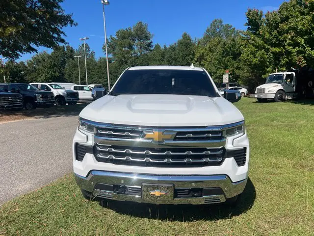 2023 Chevrolet Silverado - $38,301