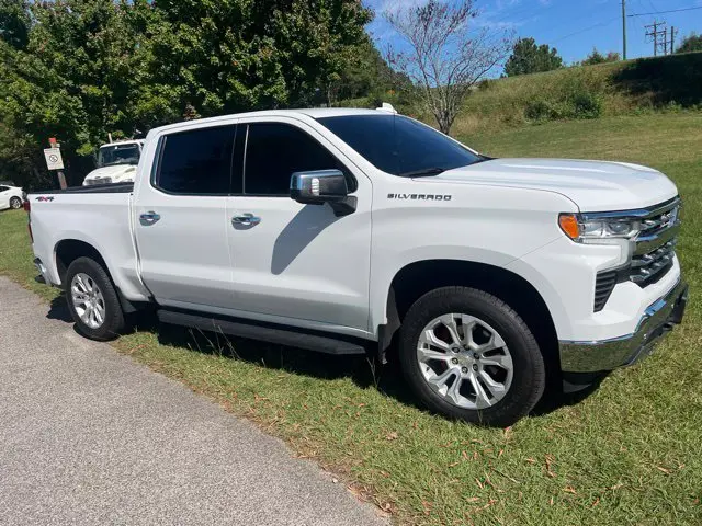 2023 Chevrolet Silverado - $38,301