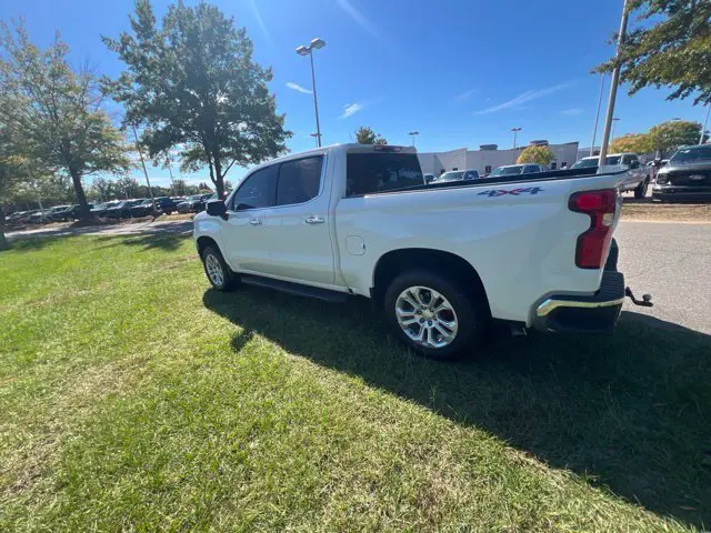 2023 Chevrolet Silverado - $38,301