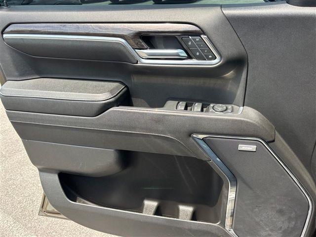 2023 Chevrolet Silverado - $44,801