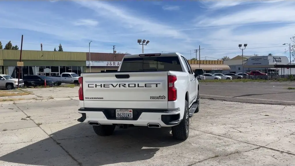 2023 Chevrolet Silverado 1500 High Country