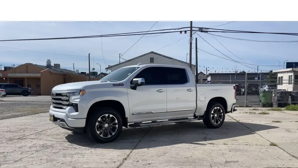 2023 Chevrolet Silverado 1500 High Country