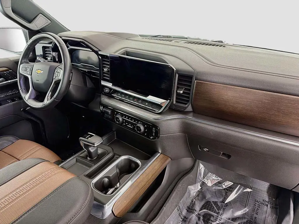 2024 Chevrolet Silverado - $41,499