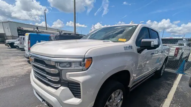 2023 Chevrolet Silverado 1500 High Country
