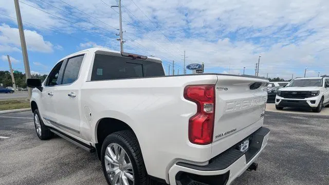2023 Chevrolet Silverado 1500 High Country