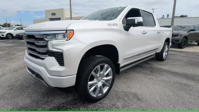 2023 Chevrolet Silverado 1500 High Country
