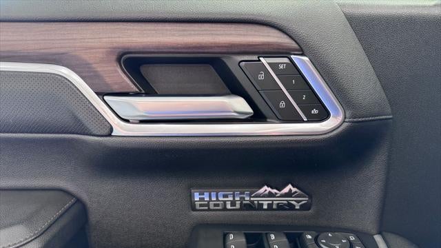 2023 Chevrolet Silverado 1500 High Country
