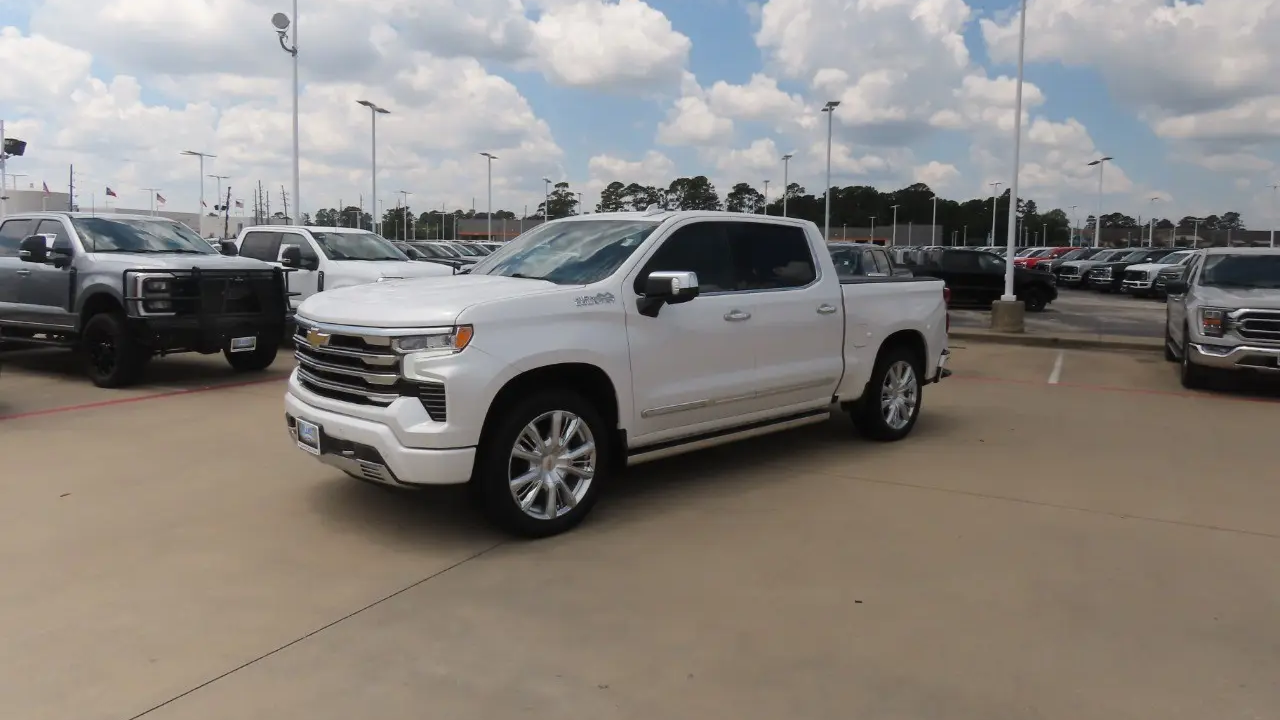2023 Chevrolet Silverado 1500 High Country