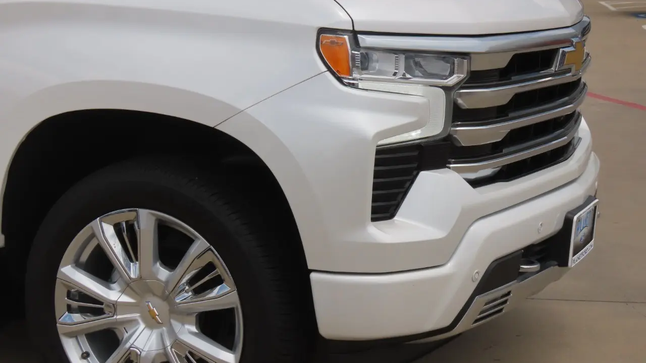 2023 Chevrolet Silverado 1500 High Country