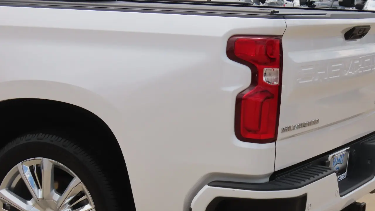2023 Chevrolet Silverado 1500 High Country