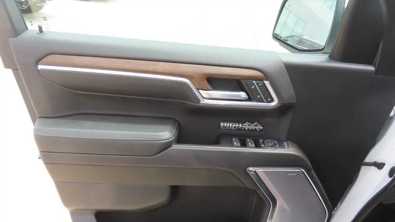 2023 Chevrolet Silverado 1500 High Country