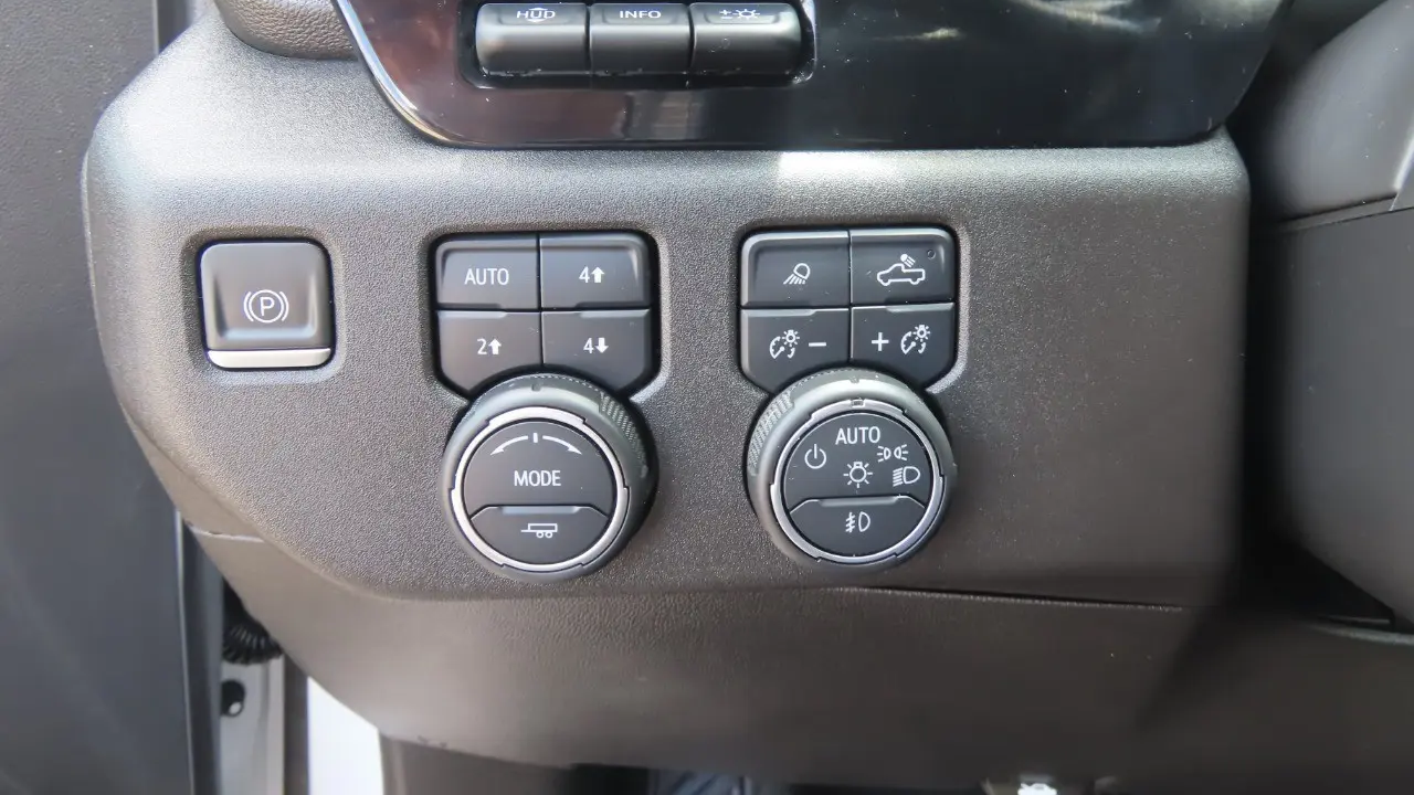 2023 Chevrolet Silverado 1500 High Country