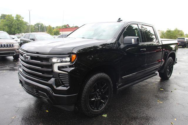 2024 Chevrolet Silverado - $47,590