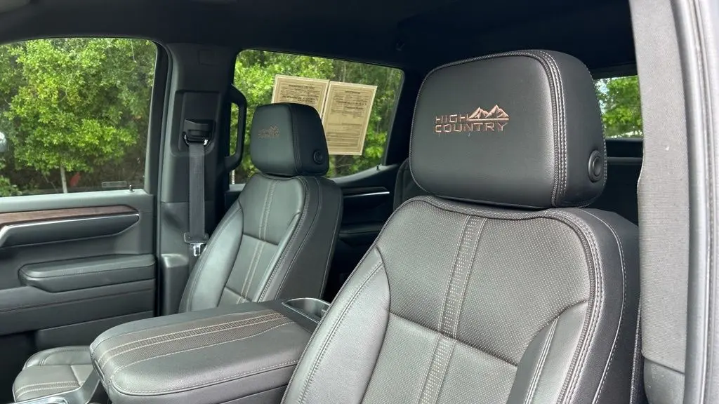2023 Chevrolet Silverado 1500 High Country