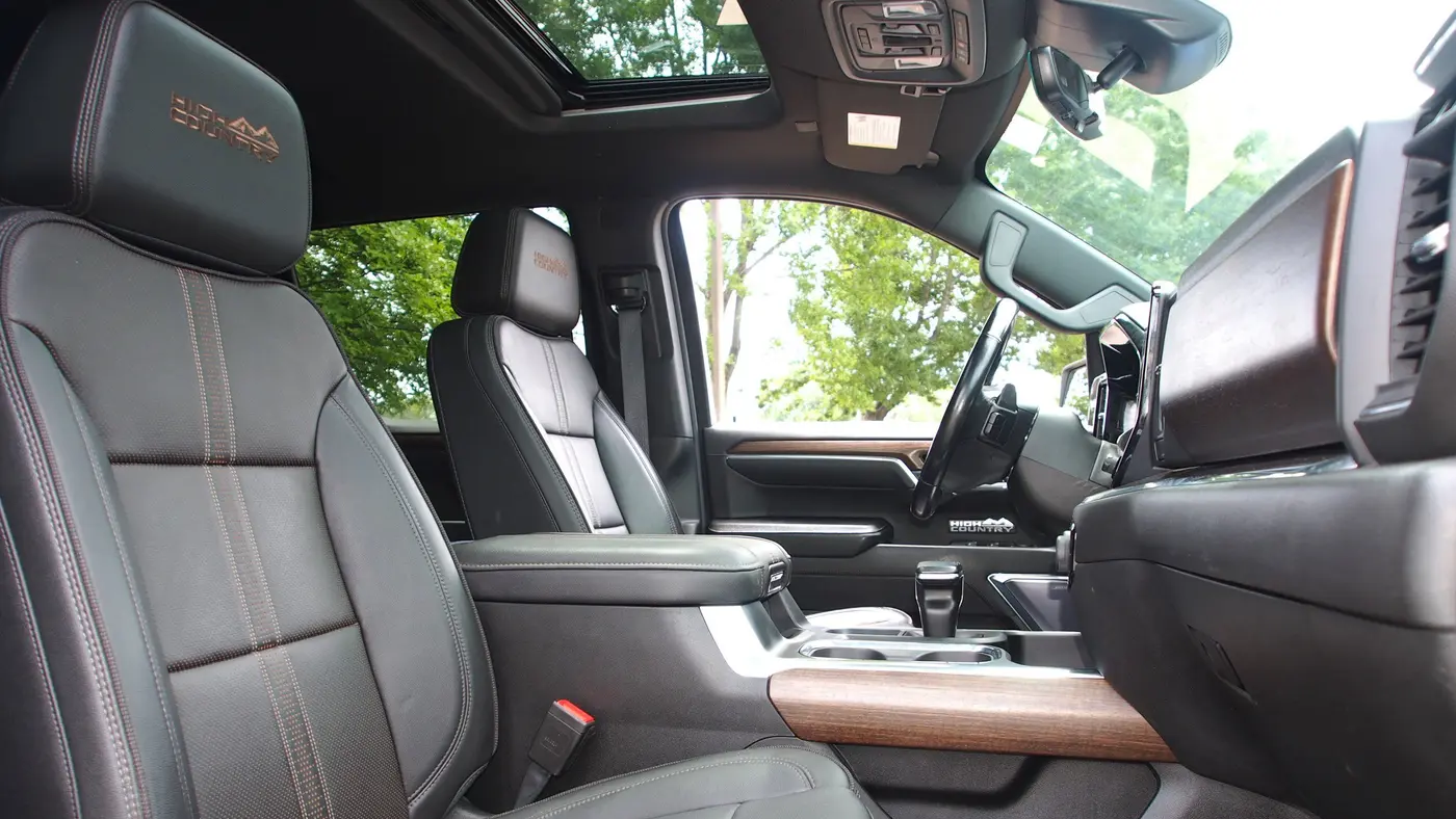 2023 Chevrolet Silverado 1500 High Country