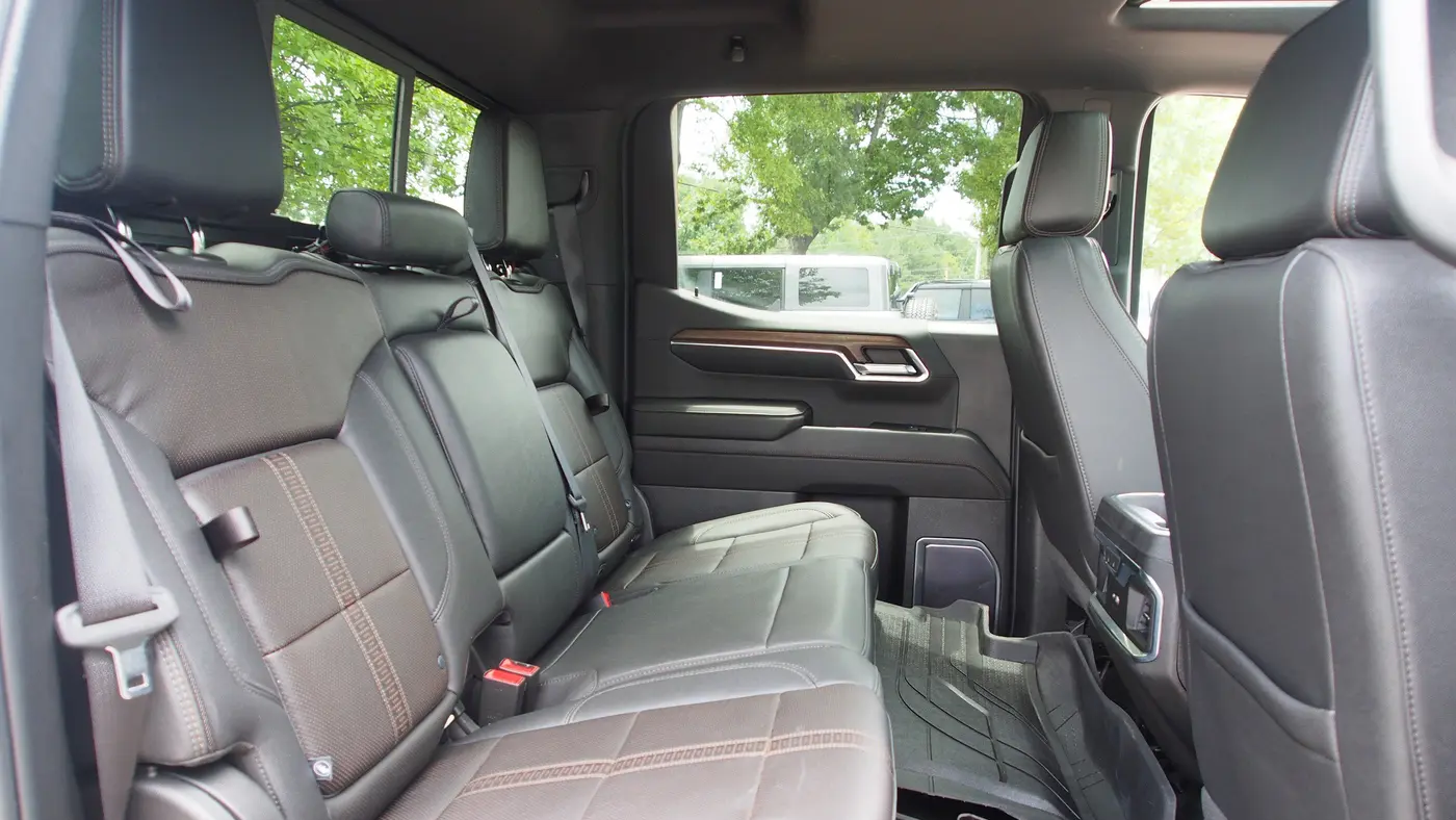 2023 Chevrolet Silverado 1500 High Country