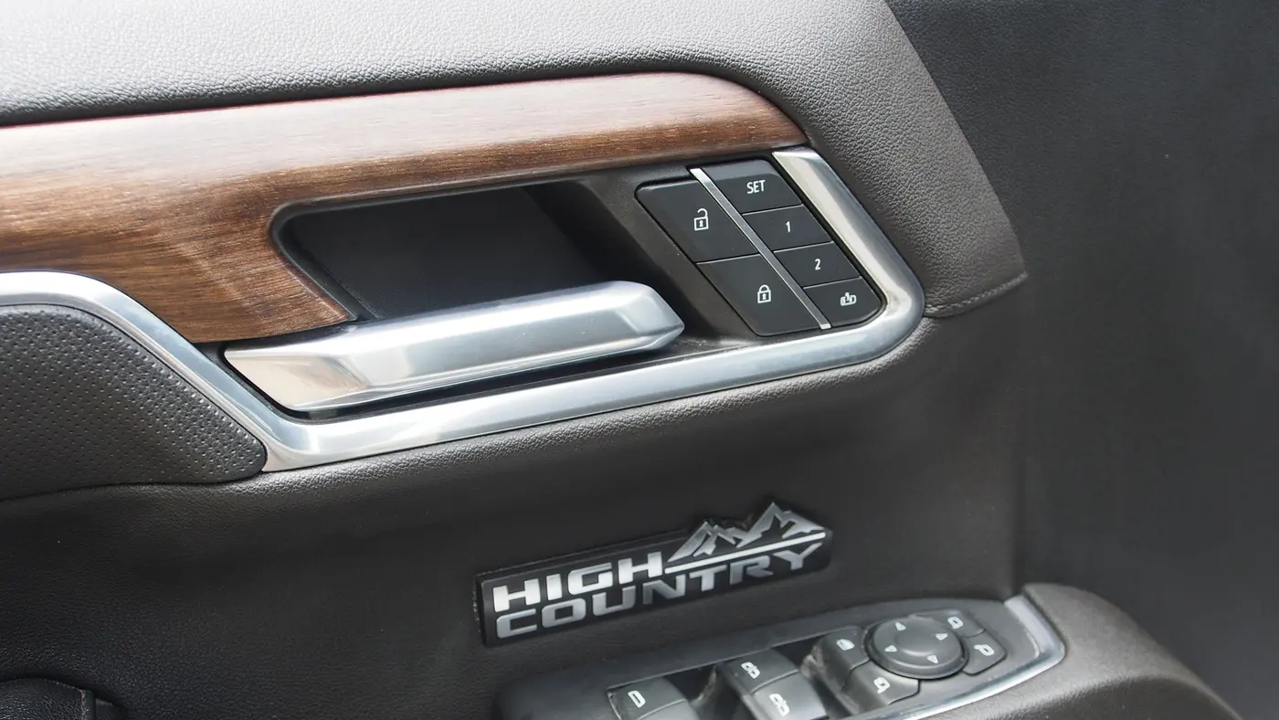 2023 Chevrolet Silverado 1500 High Country
