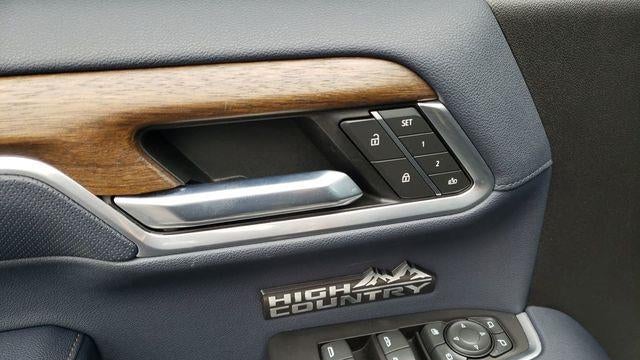 2022 Chevrolet Silverado 1500 High Country
