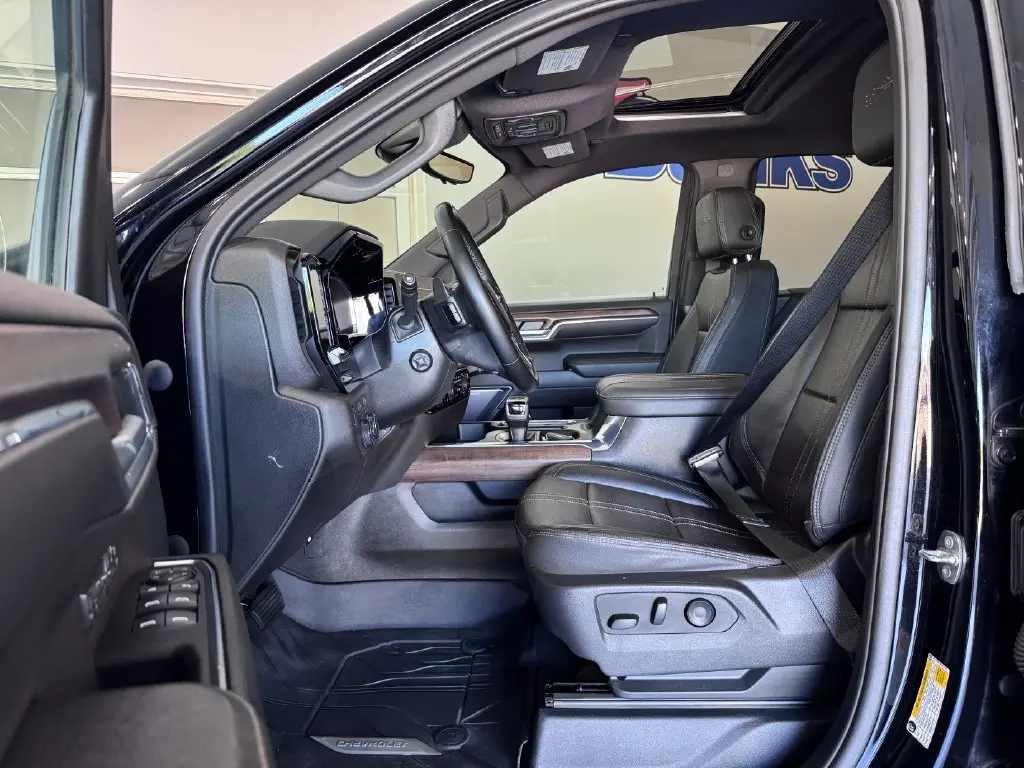 2023 Chevrolet Silverado - $47,487