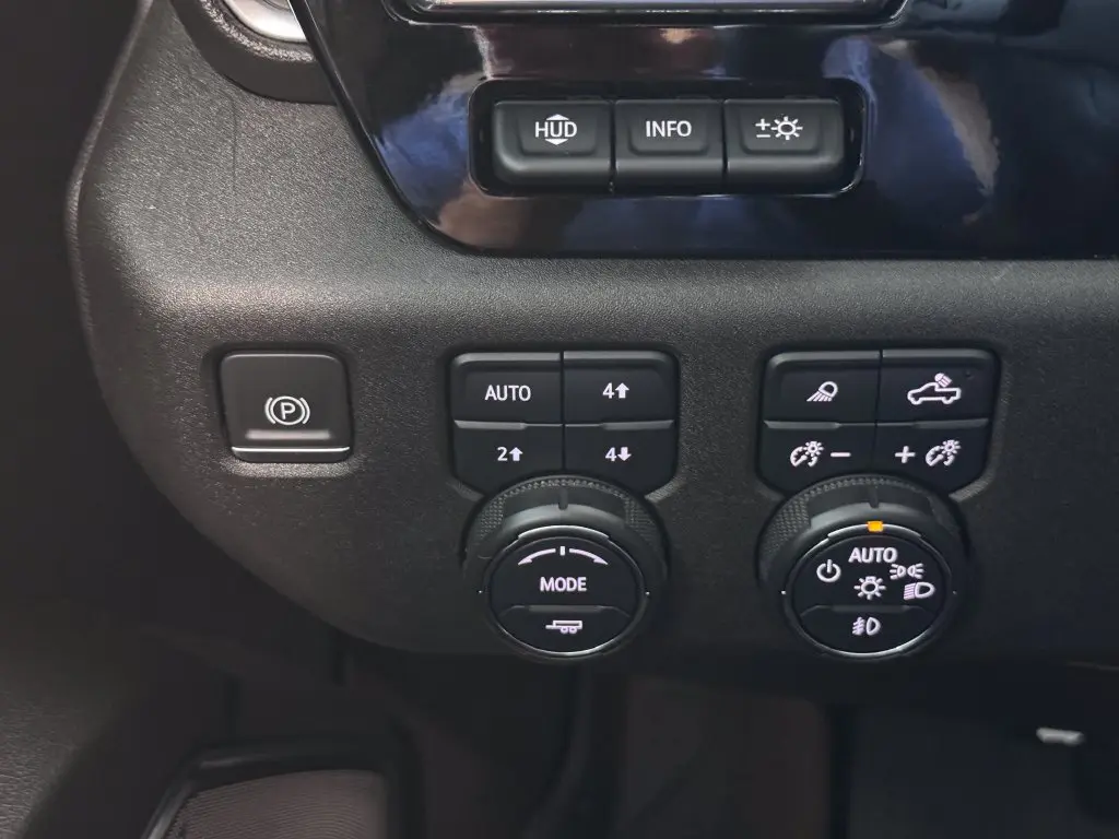 2023 Chevrolet Silverado - $47,487