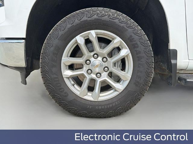 2025 Chevrolet Silverado - $45,813