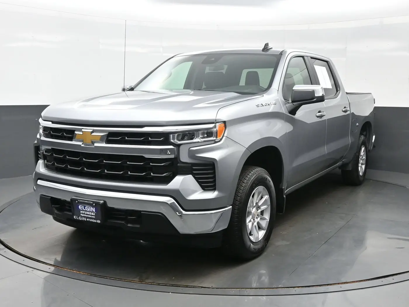 2026 Chevrolet Silverado - $42,220