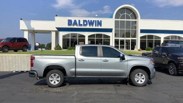 2025 Chevrolet Silverado 1500 LT