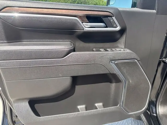 2026 Chevrolet Silverado - $40,400