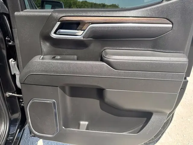 2026 Chevrolet Silverado - $40,400