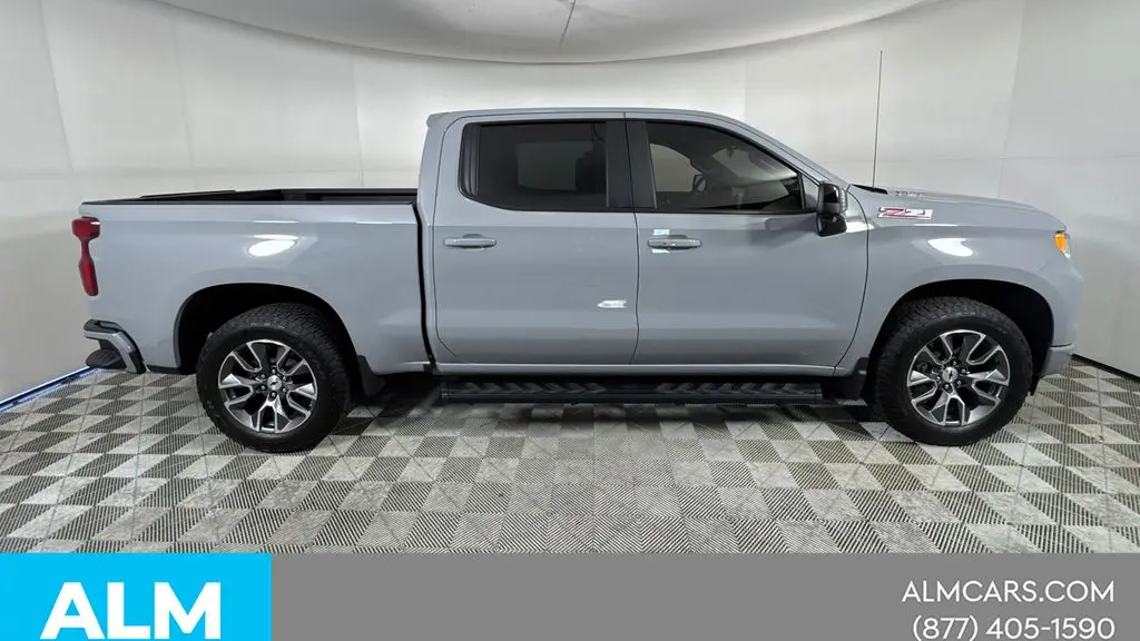 2025 Chevrolet Silverado 1500 RST