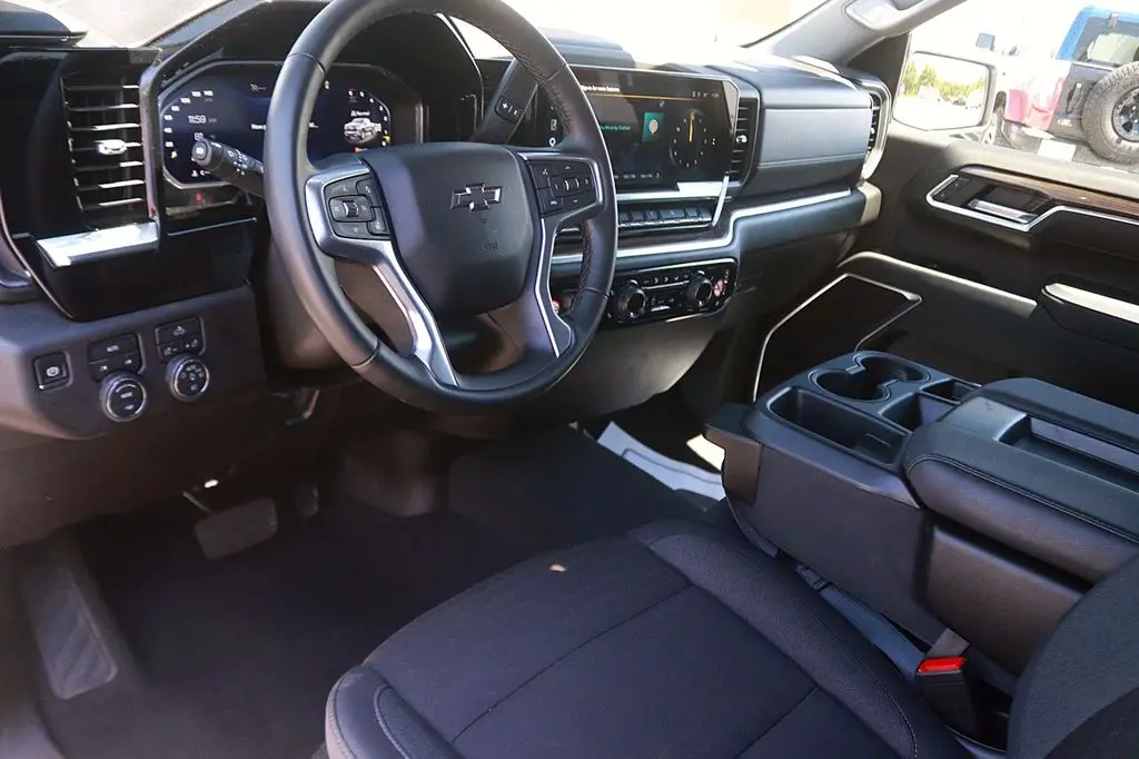 2026 Chevrolet Silverado - $48,729