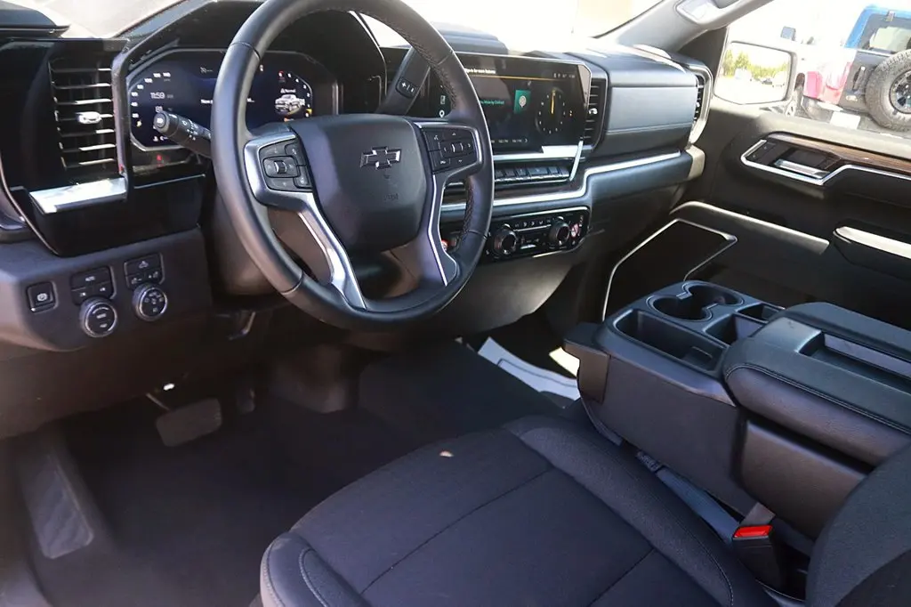 2026 Chevrolet Silverado - $47,646