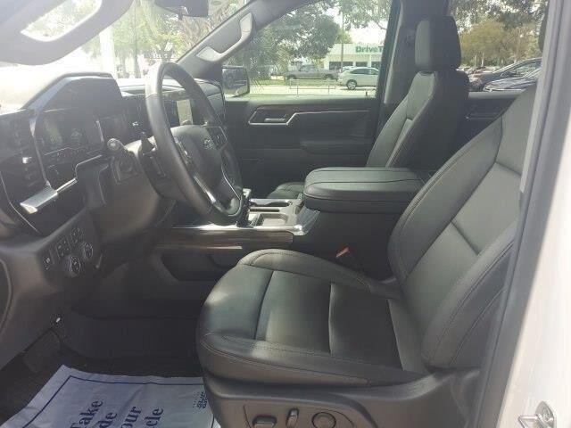 2025 Chevrolet Silverado - $46,263