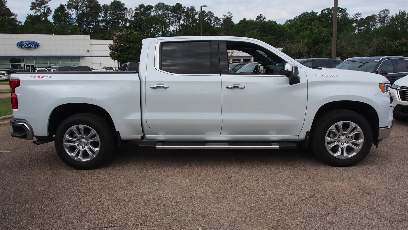 2026 Chevrolet Silverado 1500 LTZ