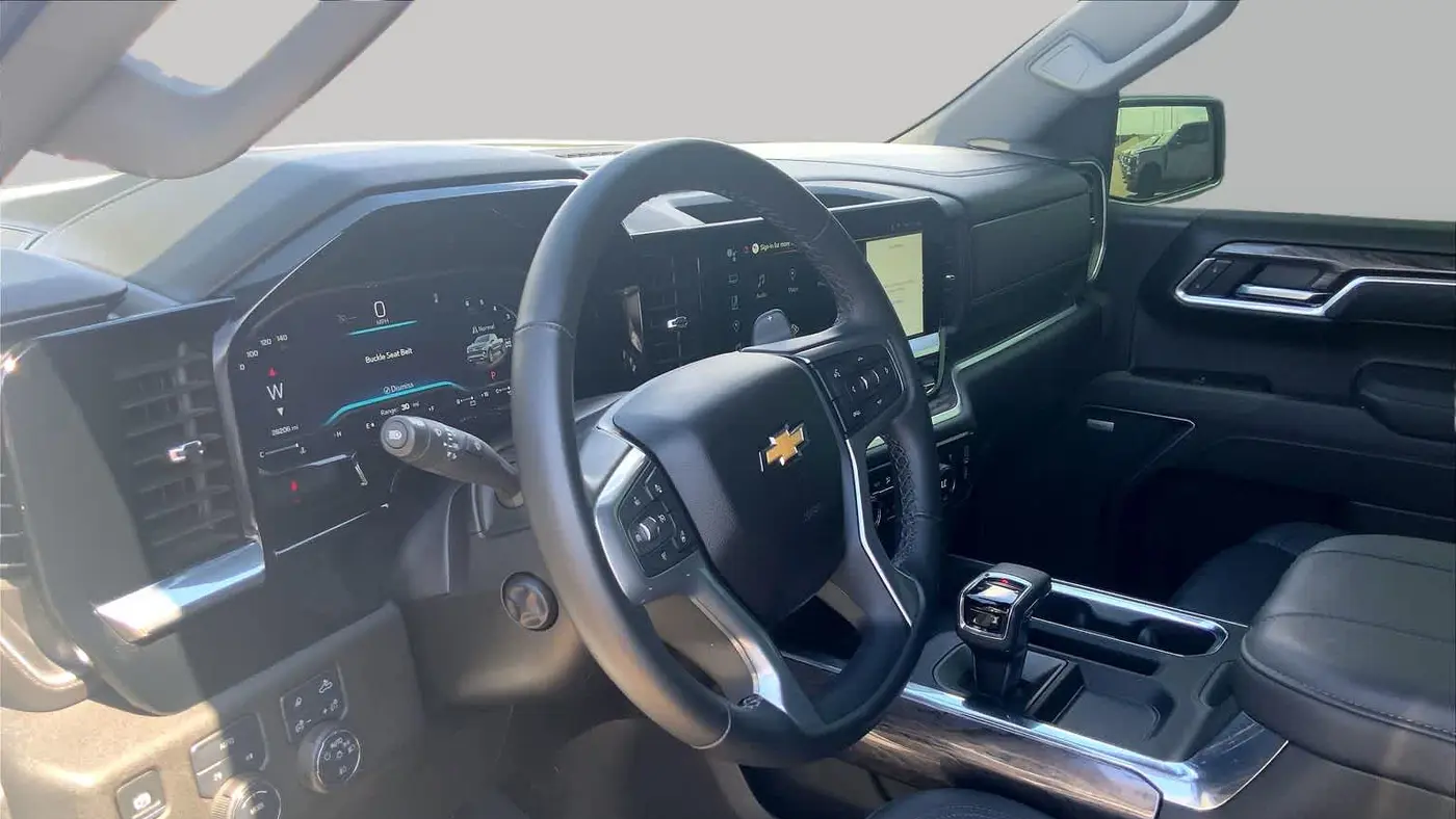 2025 Chevrolet Silverado 1500 LTZ