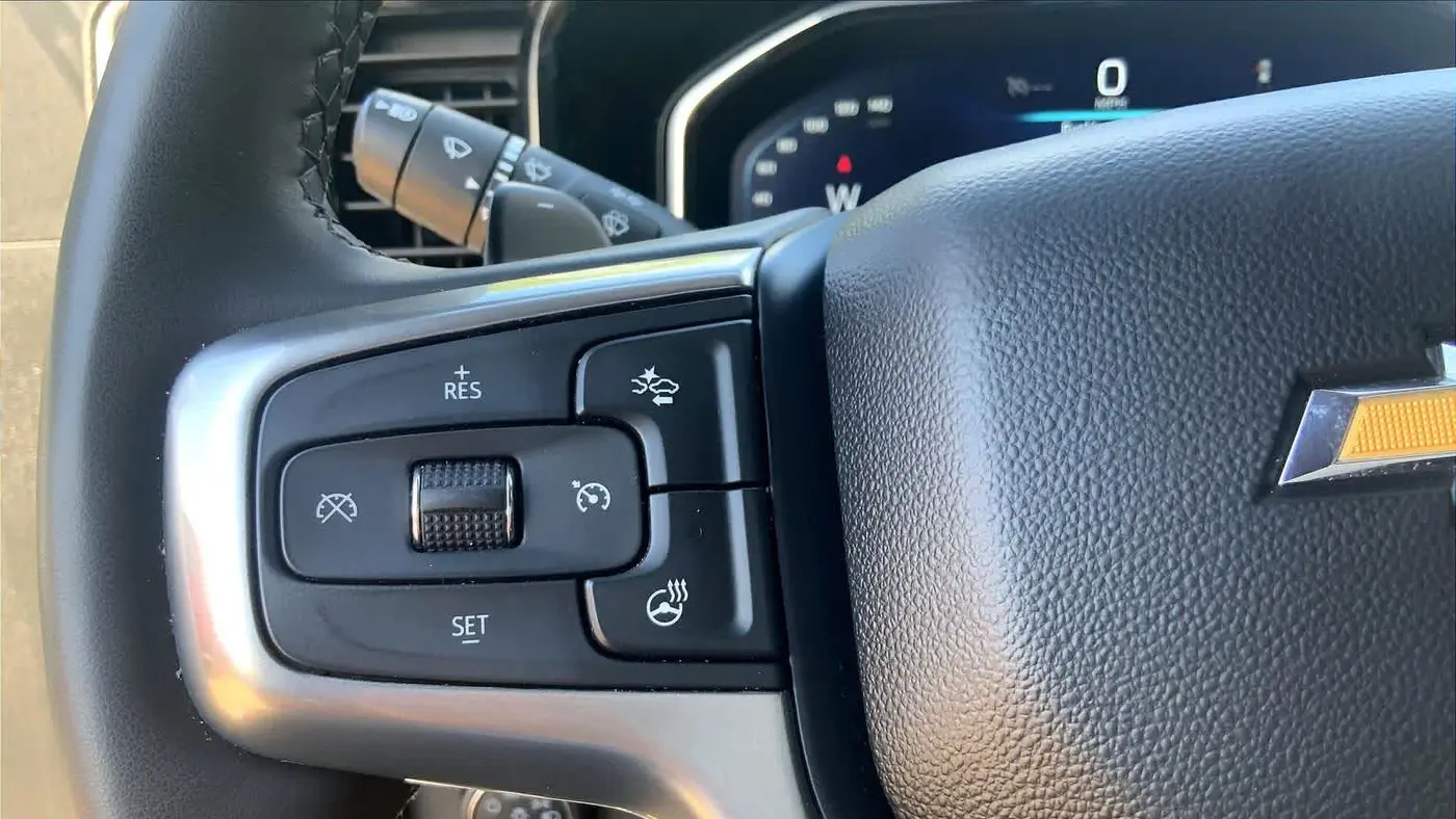 2025 Chevrolet Silverado 1500 LTZ