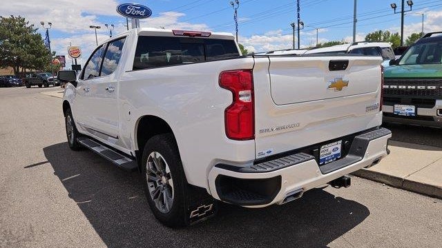 2025 Chevrolet Silverado 1500 High Country