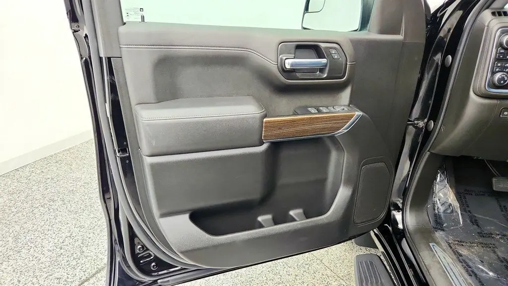 2022 Chevrolet Silverado Ltd - $33,495