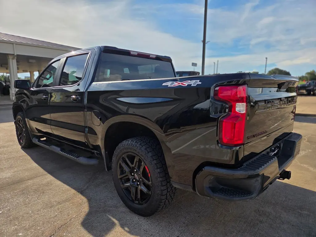 2021 Chevrolet Silverado - $31,697