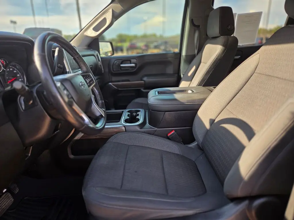 2021 Chevrolet Silverado - $31,697