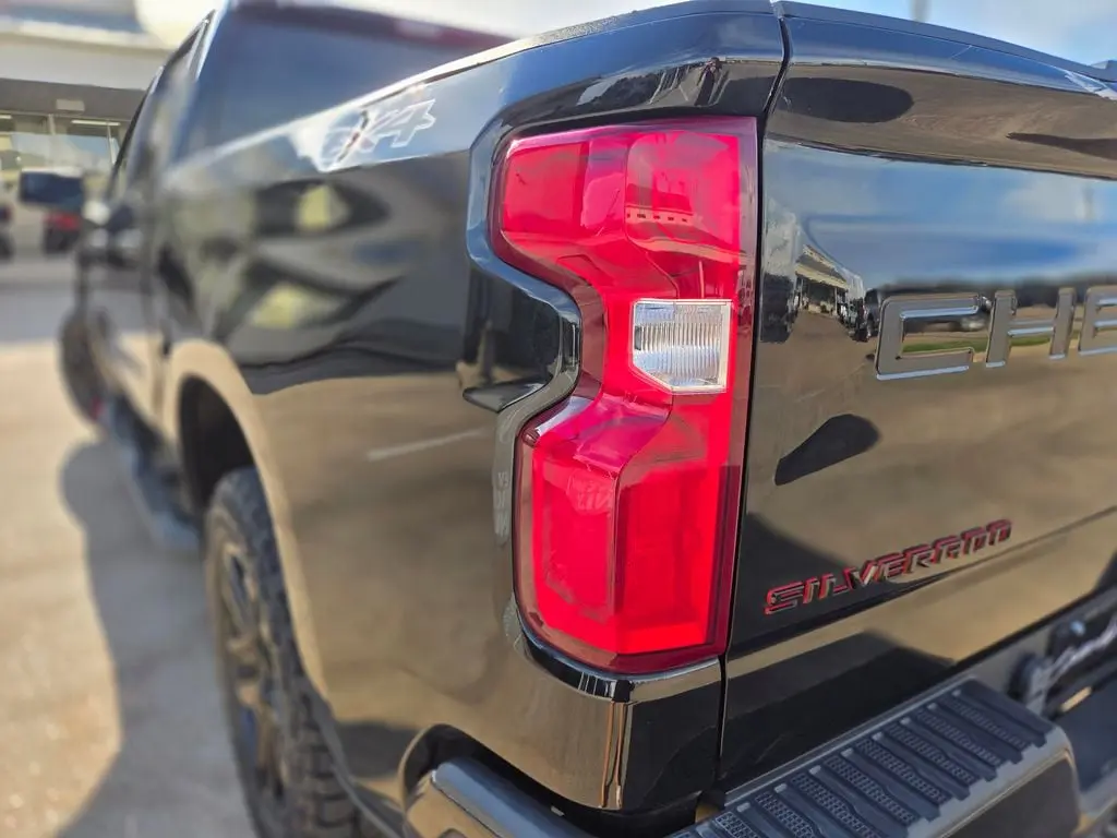 2021 Chevrolet Silverado - $31,697