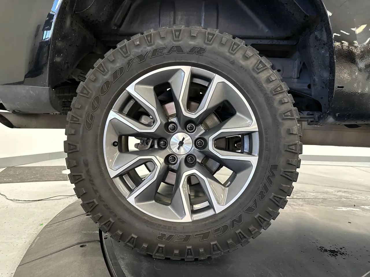 2019 Chevrolet Silverado - $23,418