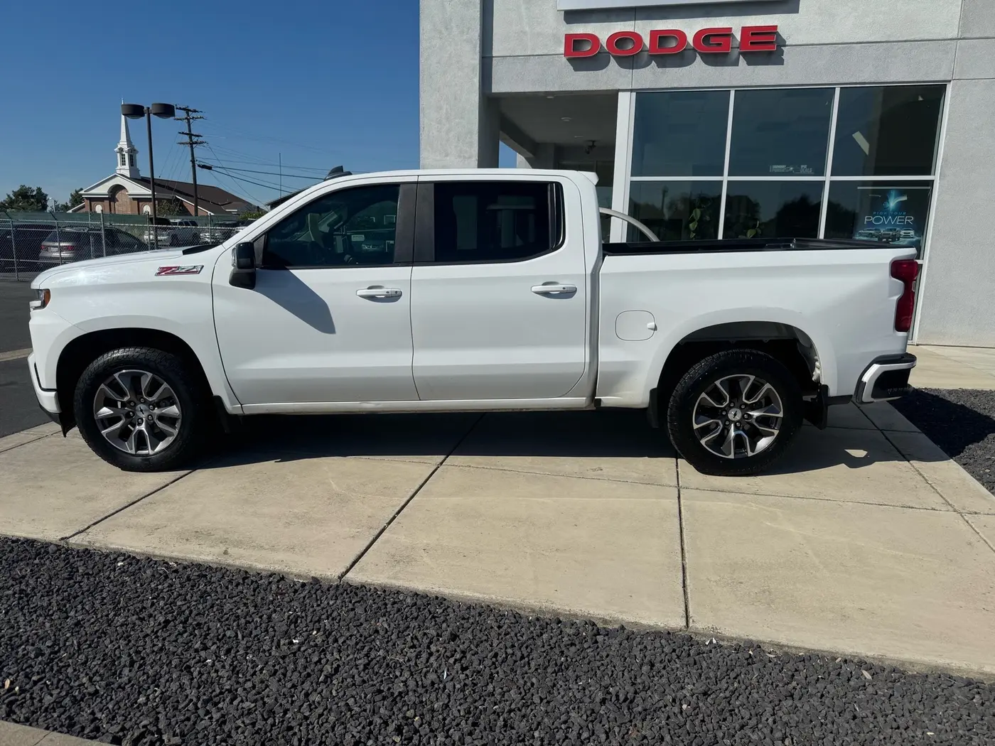 2019 Chevrolet Silverado - $27,988