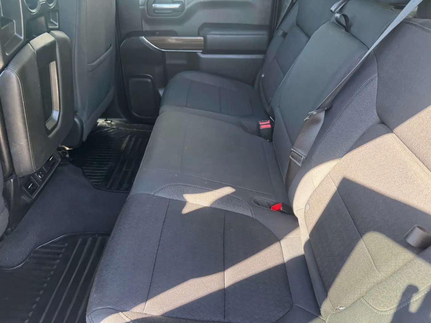 2019 Chevrolet Silverado - $27,988